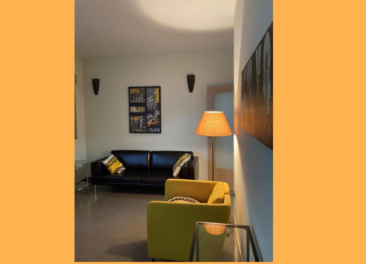 Stunning 2-Bed Apartment In Pego Kültér fotó